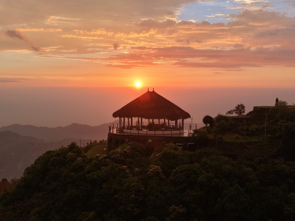 Experiencia de turismo de naturaleza en El Dorado, Colombia